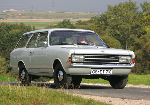 Opel Rekord C Caravan  (1966–1972).