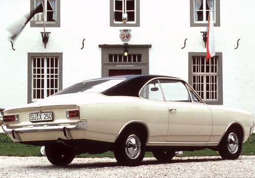 Opel Rekord C Coupé (1966 - 1971).