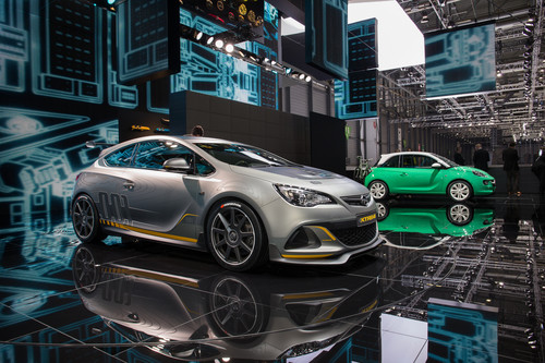 Opel-Stand in Genf 2014.