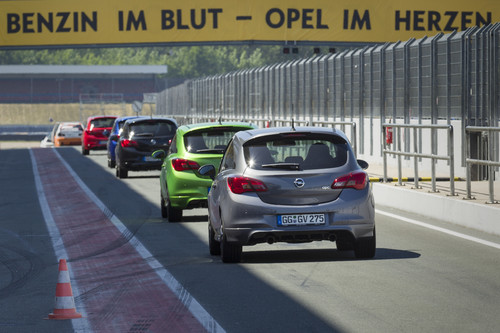 Opel-Treffen 2015 in Oschersleben.
