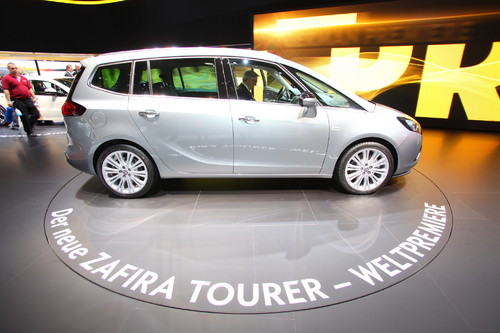 Opel Zafira Tourer.