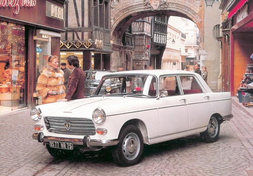 Peugeot 404.