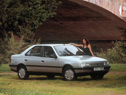 Peugeot 405.