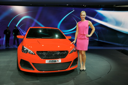 Peugeot-Markenbotschafterin Sabine Lisicki.