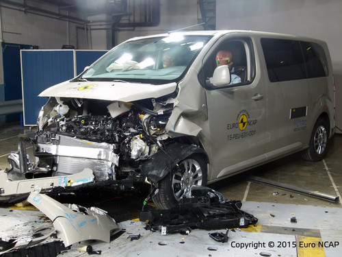 Peugeot Traveller im Euro-NCAP-Crashtest.