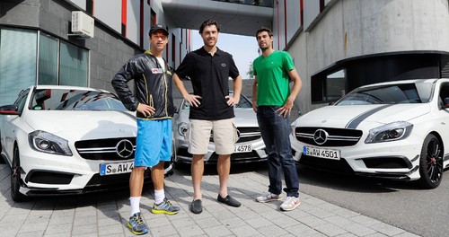 Philipp Kohlschreiber, Jeremy Chardy und Michael Berrer mit dem A 45 AMG „Edition 1“.