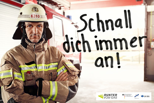 Meget rart godt besejret Ib Runter vom Gas: Lebensretter geben Plakaten ihr Gesicht -  Auto-Medienportal.Net