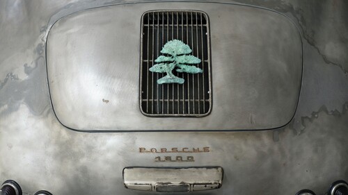 Porsche 356 Bonsai des Künstlers Daniel Arsham.