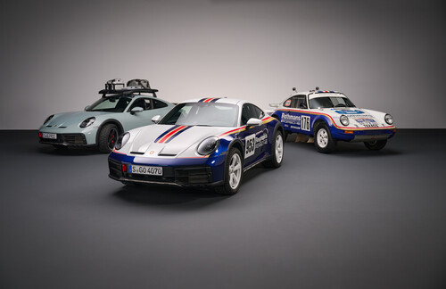 Porsche 911 Dakar, Porsche 911 Dakar mit Rallye-Design-Paket und das Siegerfahrzeug von 1984 (von links).