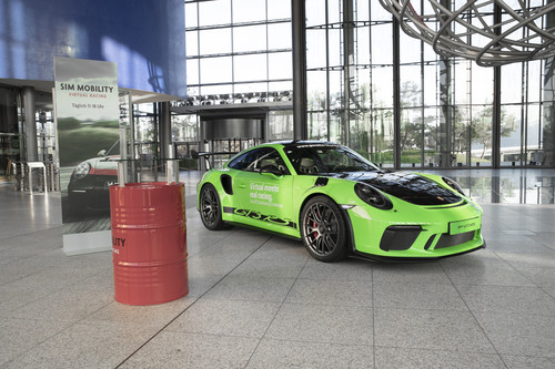 Porsche 911 GT3 RS im Sim-Mobility-Bereich der Autostadt. 