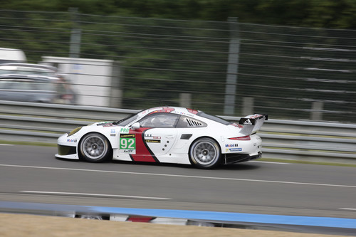 Porsche 911 RSR in Le Mans (2013).