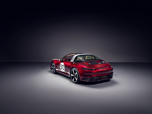 Porsche 911 Targa 4S Heritage Design Edition.