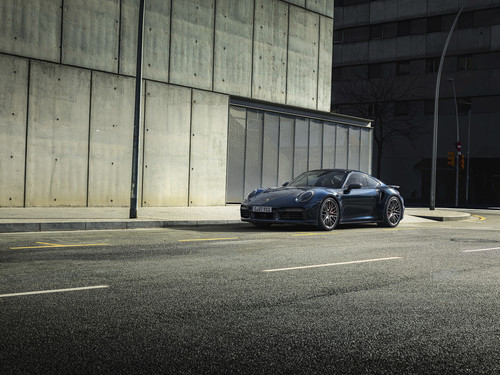 Porsche 911 Turbo.