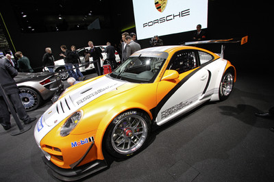Porsche GT3 R Hybrid.