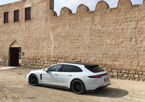 Porsche Panamera GTS Sport Turismo.