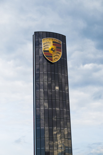 Porsche Solarpylon, Porsche Zentrum Berlin-Adlershof.