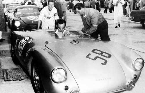 Porsche Typ 550 Spyder in Buenos Aires (1000 km) 1954, Person Jaroslav Juhan, Sieger der Sportwagenklasse bis 1500 ccm, 9. Platz im Gesamtklassement.