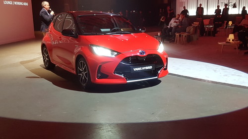 Premiere des Toyota Yaris Hybrid in Amsterdam.