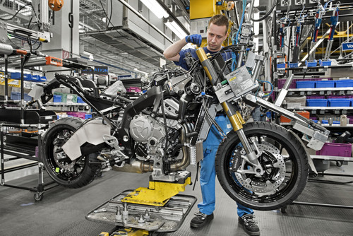 Produktion der S 1000 XR im BMW-Motorradwerk Berlin.