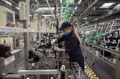 Produktion des „Dynamic Force“-Dreizylinders im polnischen Toyota-Motorenwerk.