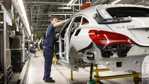 Produktion des Mercedes-Benz CLA Shooting Brake in Kecskemét.