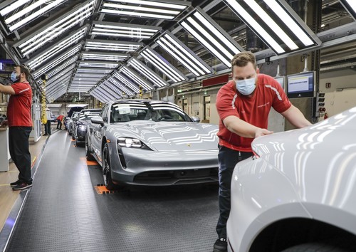 Produktion des Porsche Taycan in Stuttgart-Zuffenhausen.