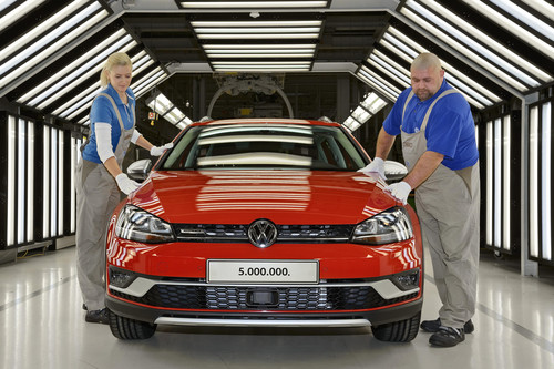 Produktion des Volkswagen Golf in Zwickau.