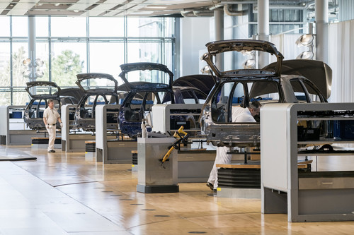 Produktion des VW e-Golf in Dresden.