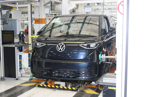 Produktion des VW ID Buzz im Werk Hannover: Endkontrolle.