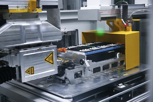 Produktion von Batteriemodulen im BMW-Werk Leipzig.