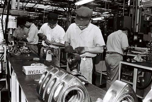 Produktion von Wankelmotoren bei Mazda in den 1960er-Jahren.