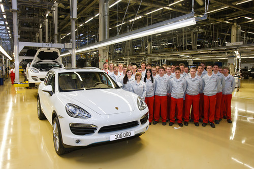Produktionsjubiläum in Leipzig: der 100 000ste Porsche Cayenne der neuesten Generation.
