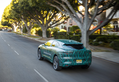 Prototyp des Jaguar I-Pace auf Testfahrt in Kalifornien.