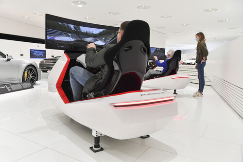 Racing-Simulatoren im Porsche-Museum.