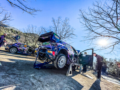 Rallye Monte Carlo 2022: Zwei Ford Puma Hybrid Rally1.