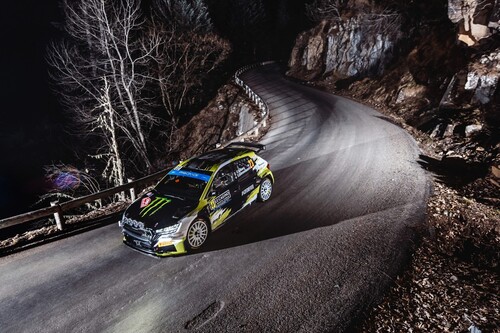 Rallye Monte-Carlo 2023: Der Schwede Oliver Solberg und sein britischer Beifahrer Elliott Edmondson erzielten im Skoda Fabia RS Rally2 auf zehn Wertungsprüfungen die Bestzeit in der Klasse RC2.