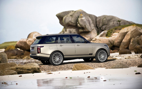 Range Rover mit Diewe-Felge Impatto.