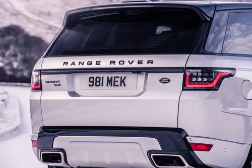 Range Rover Sport HST.