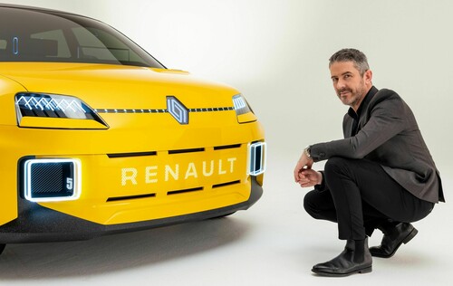 Renault Design-Direktor Gilles Vidal und Renault-Logo.
