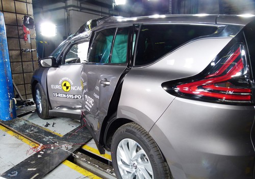 Renault Espace im Euro-NCAP-Crashtest.