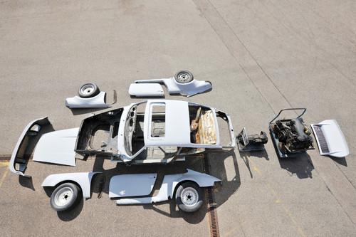 Restaurierung eines 911 bei Porsche Classic.