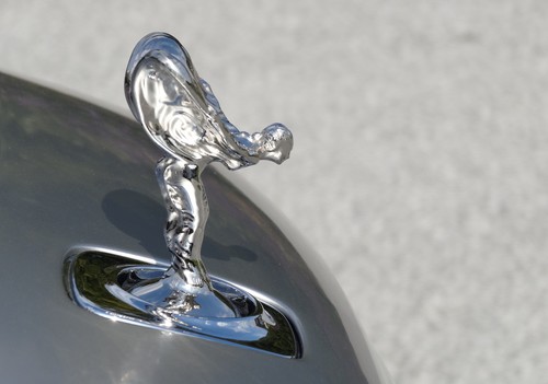 Rolls-Royce Ghost II: Emily modern.