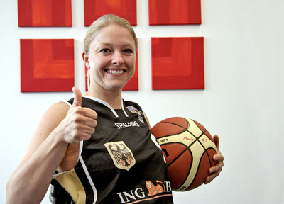 Rollstuhlbasketballerin Maria Kühn ist BA-Studentin bei der GTÜ.