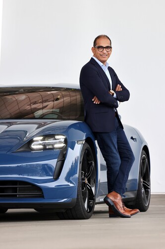 Sajjad Khan, Porsche-Vorstand für Car-IT.