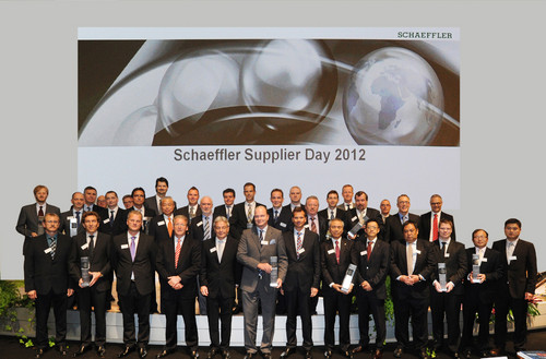 Schaeffler hat seine 16 weltweit besten Lieferanten mit dem Schaeffler-Lieferantenpreis 2012 ausgezeichnet.