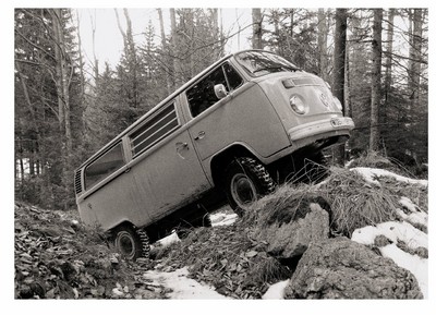 Schon Mitte der siebziger Jahre diente ein T 2 als Entwicklungsträger für den allradangetriebenen VW-Bus.