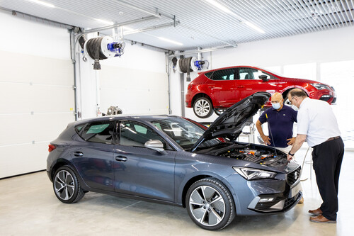 Seat Electromobility Learning Center (eLC).