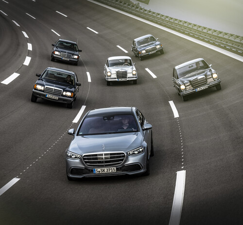 Sechs Modellgenerationen Mercedes-Benz S-Klasse.