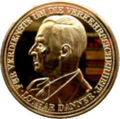 Senator-Lothar-Danner-Medaille in Gold.