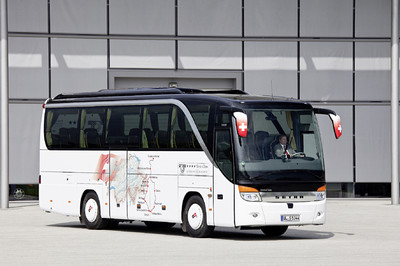 Setra TopClass 400. Der kompakte Reisebus S 411 HD.